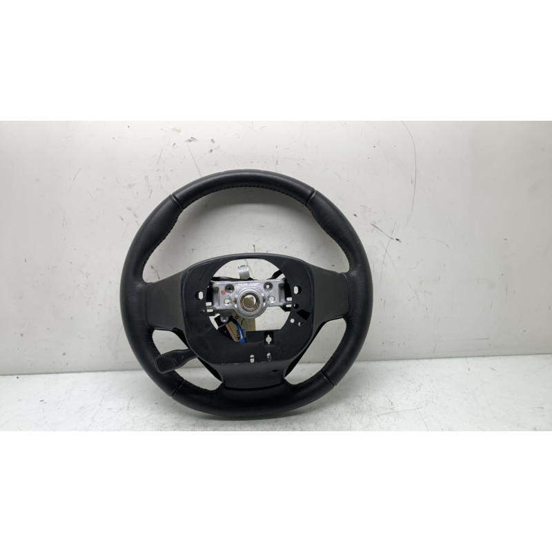 Volant TOYOTA AYGO 2 Photo n°2