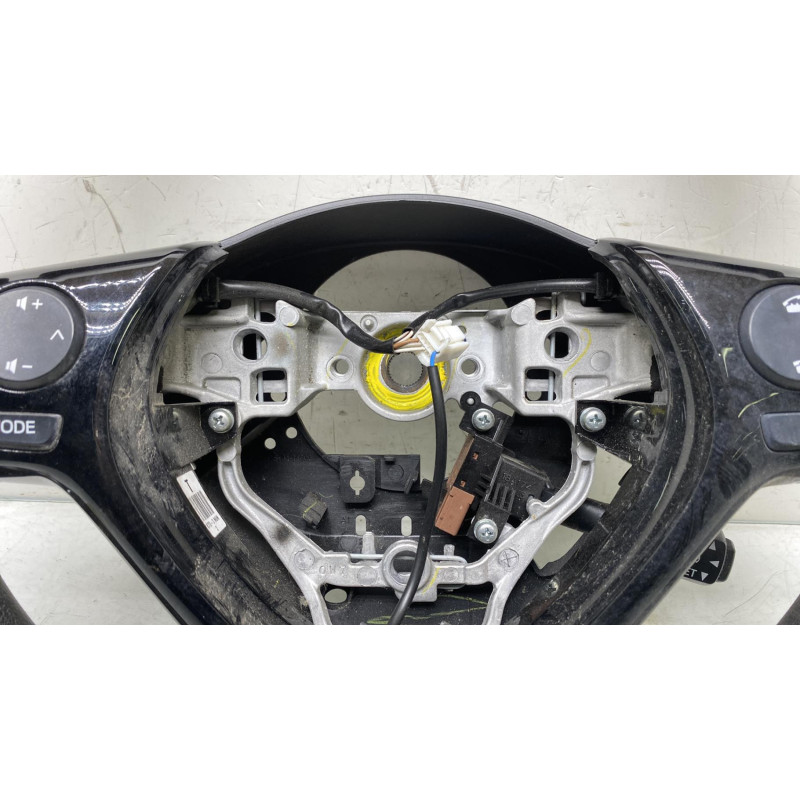 Volant PEUGEOT 108 Photo n°4