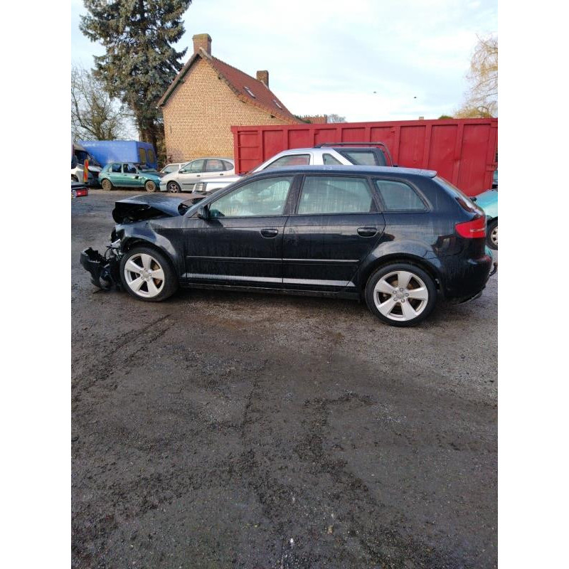 Porte avant droit AUDI A3 2 Photo n°9