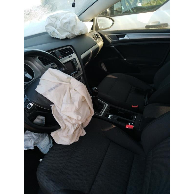 Feu arriere secondaire gauche (feux) VOLKSWAGEN GOLF 7 Photo n°12