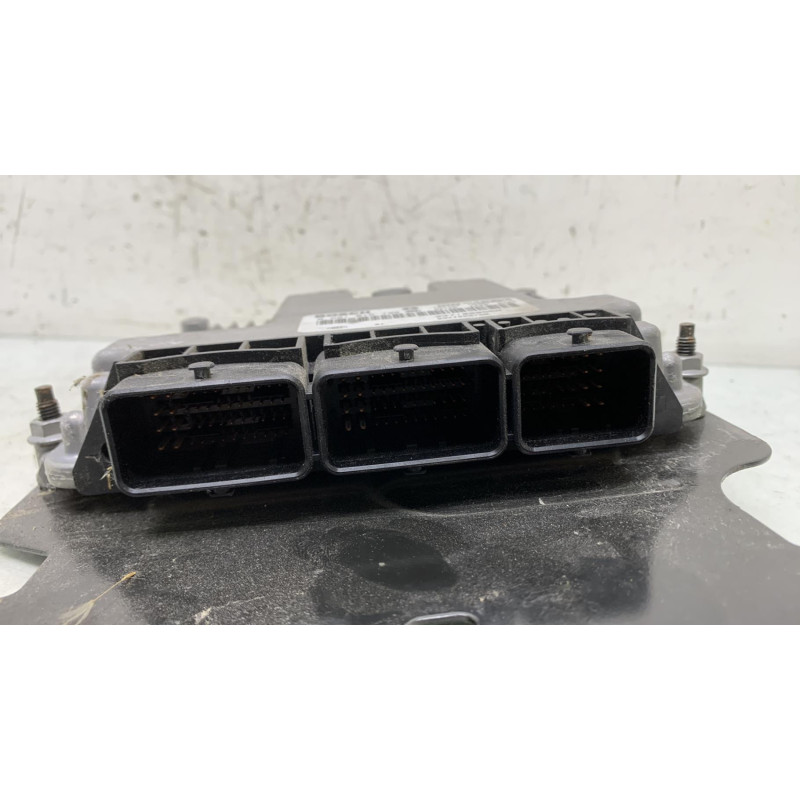 Calculateur moteur RENAULT MEGANE 3 Photo n°4