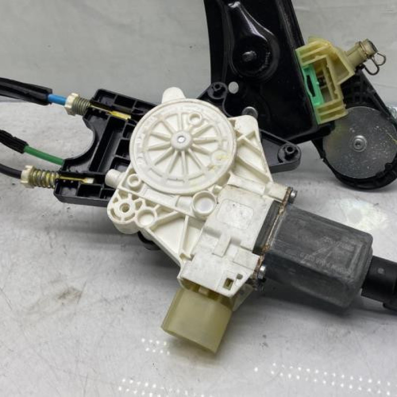 Leve vitre electrique avant droit BMW SERIE 4 F32/F82 Photo n°8