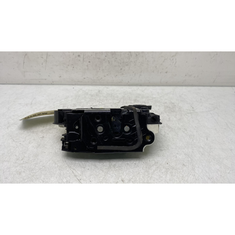 Serrure arriere droit VOLKSWAGEN GOLF 7 Photo n°1