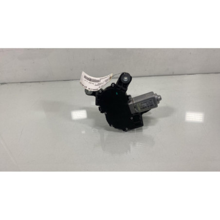 Moteur essuie glace arriere OPEL ASTRA J