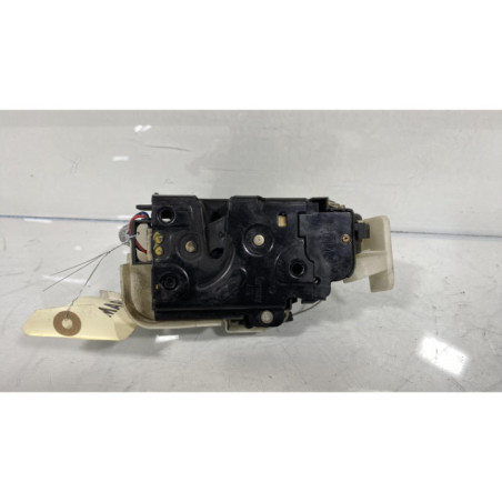Serrure avant droit VOLKSWAGEN PASSAT 4