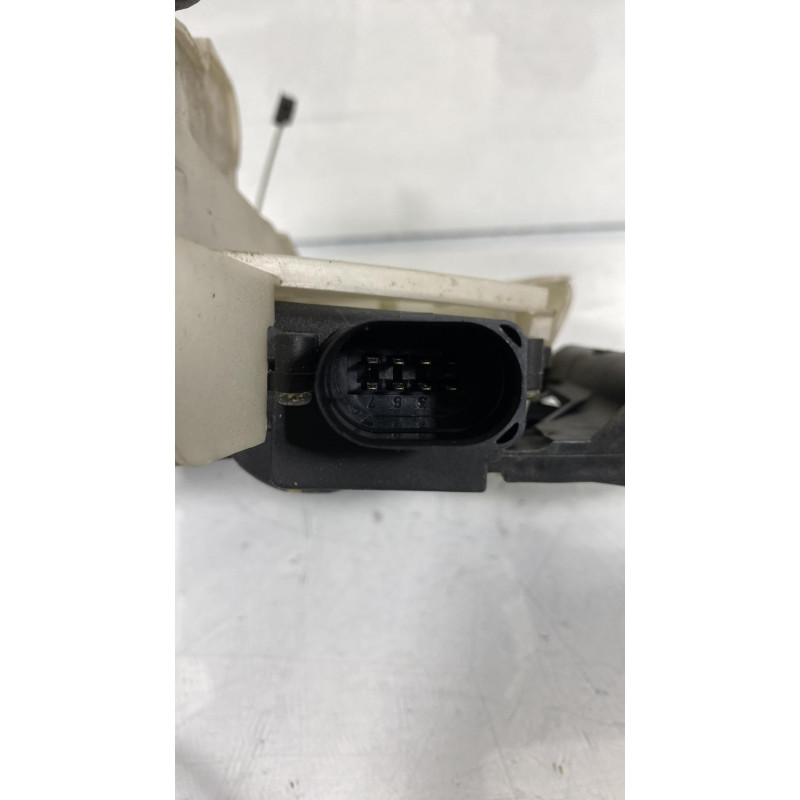 Serrure avant droit VOLKSWAGEN PASSAT 4 Photo n°3