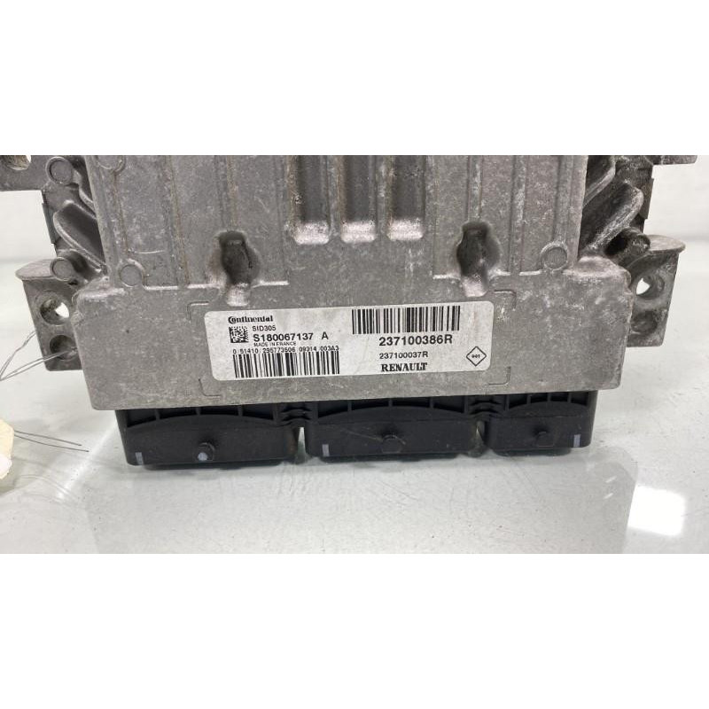 Calculateur moteur RENAULT MEGANE 3 Photo n°3