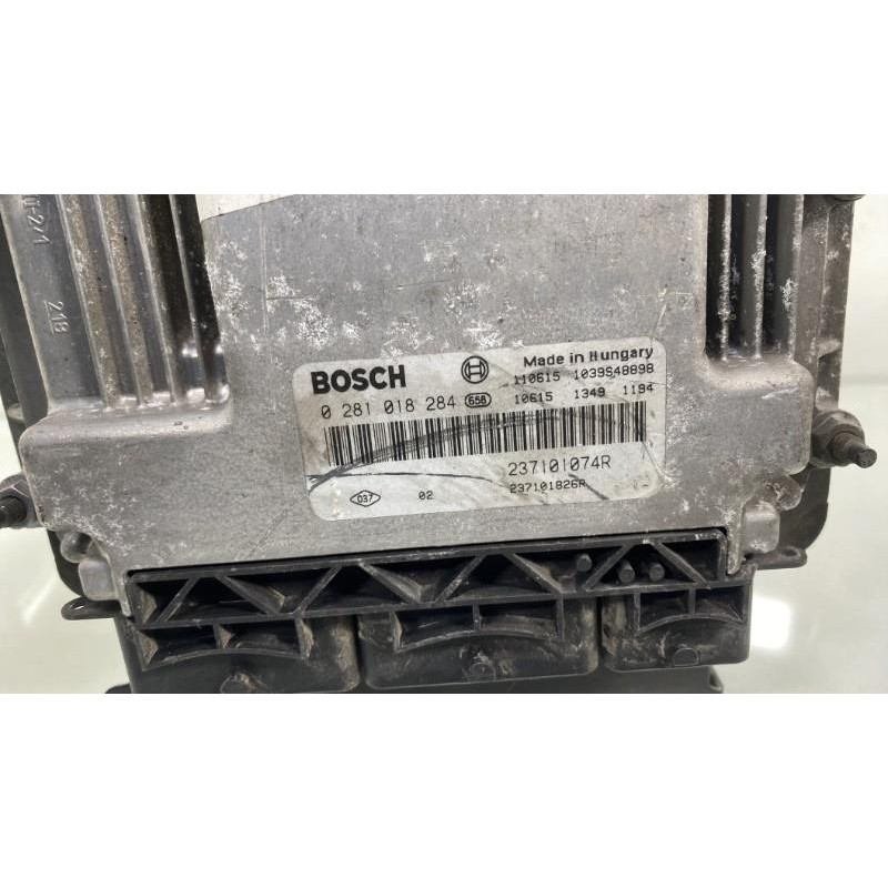 Calculateur moteur RENAULT SCENIC 3 Photo n°3