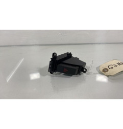 Bouton de warning MAZDA 3 2 Photo n°1