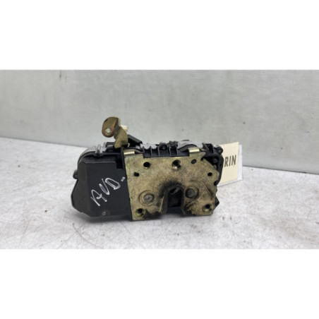 Serrure avant droit PEUGEOT 307