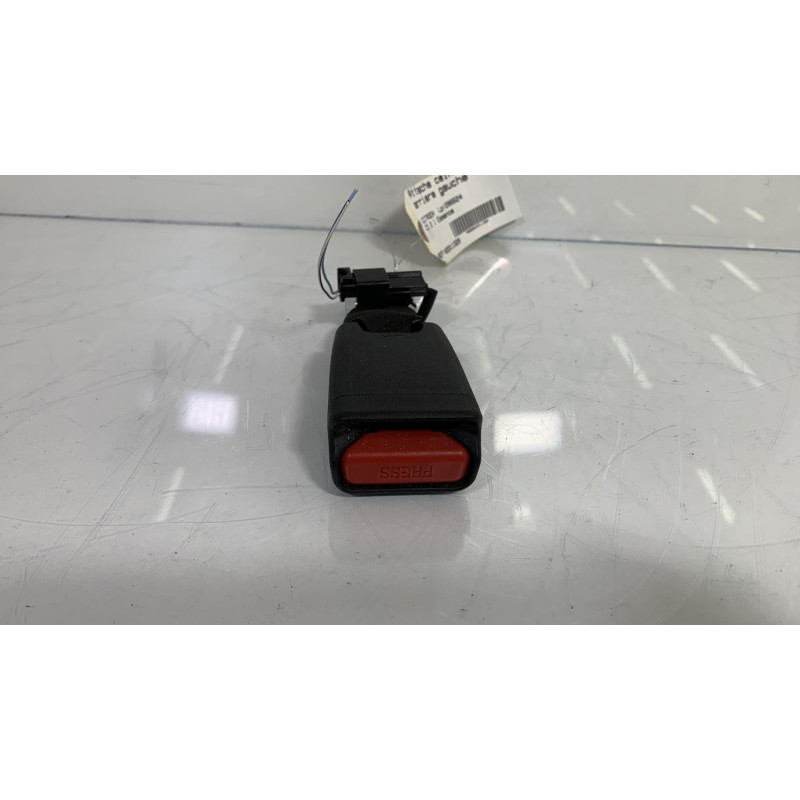 Attache ceinture arriere gauche CITROEN C1 2 Photo n°1