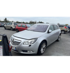 Attache ceinture avant droit OPEL INSIGNIA 1