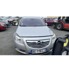 Attache ceinture avant droit OPEL INSIGNIA 1