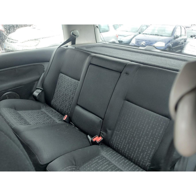 Serrure avant gauche VOLKSWAGEN GOLF 4 Photo n°8