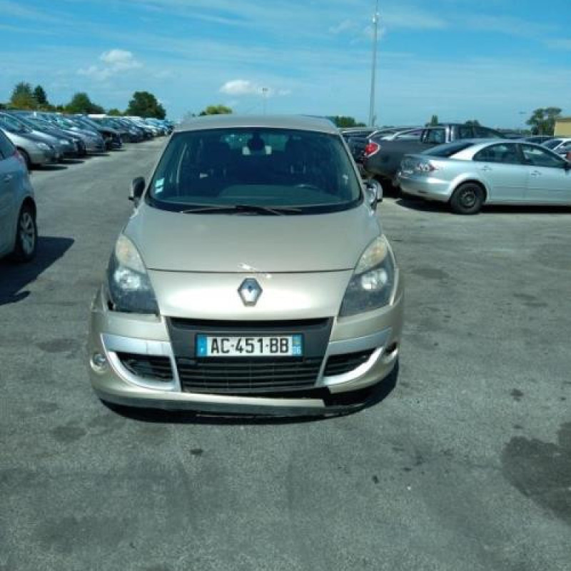 Feu arriere secondaire gauche (feux) RENAULT SCENIC 3 Photo n°4