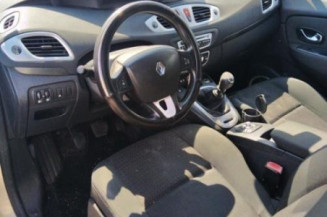 Feu arriere secondaire gauche (feux) RENAULT SCENIC 3