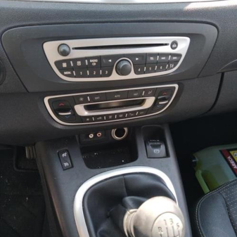 Feu arriere secondaire gauche (feux) RENAULT SCENIC 3 Photo n°11