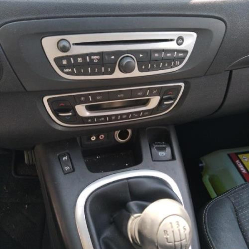 Feu arriere secondaire gauche (feux) RENAULT SCENIC 3 Photo n°12