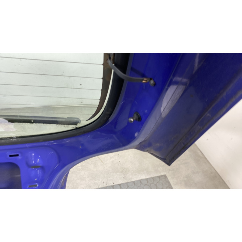 Malle/Hayon arriere FORD FIESTA 4 Photo n°10