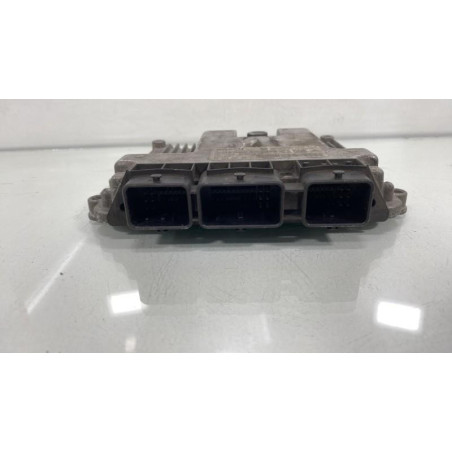 Calculateur moteur PEUGEOT 207