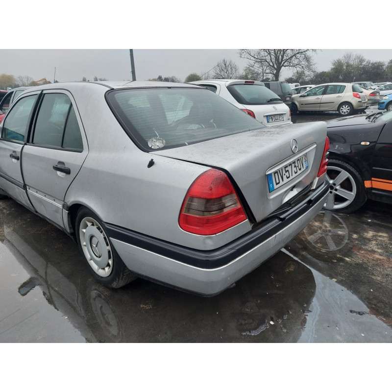 Serrure avant gauche MERCEDES CLASSE C 202 Photo n°14