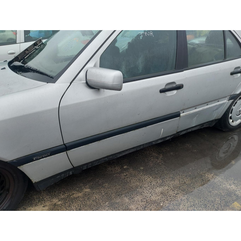 Serrure avant gauche MERCEDES CLASSE C 202 Photo n°17