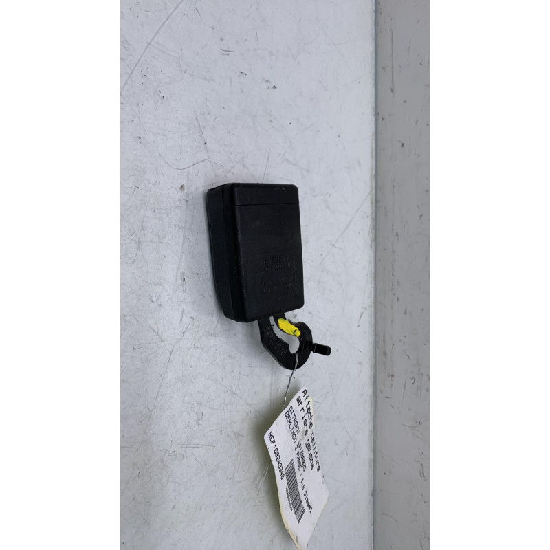 Attache ceinture arriere gauche CITROEN BERLINGO 2 Photo n°1