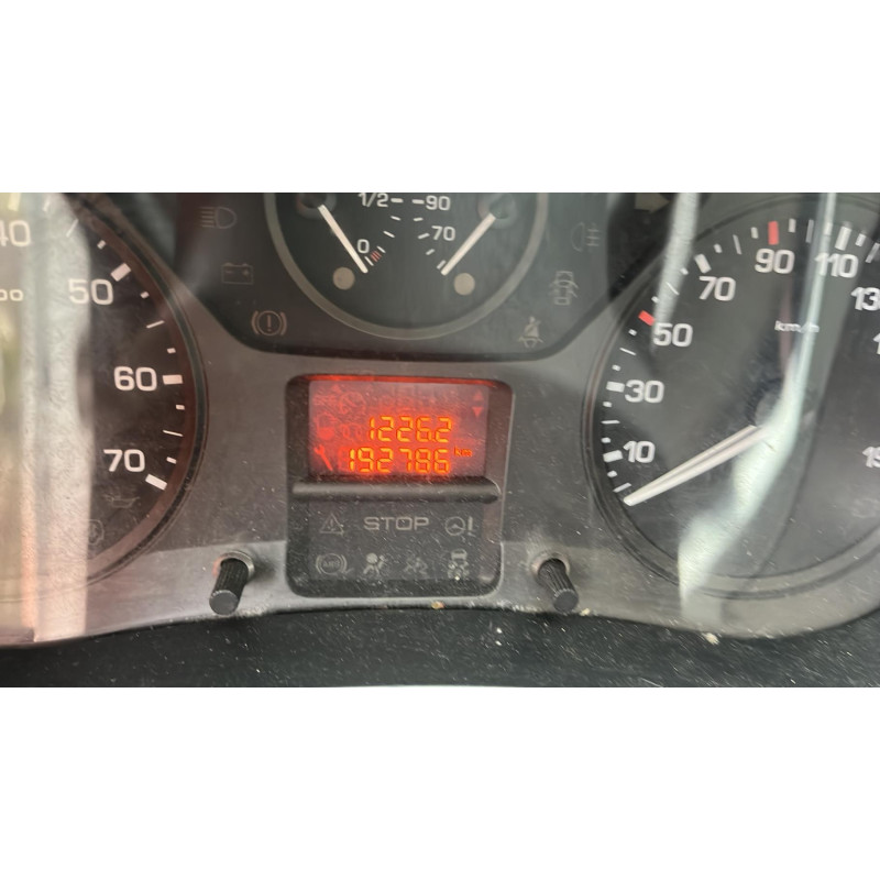 Attache ceinture arriere gauche CITROEN BERLINGO 2 Photo n°6