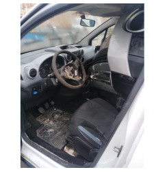 Attache ceinture arriere gauche CITROEN BERLINGO 2