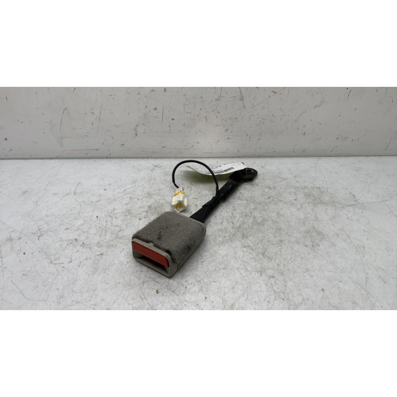 Attache ceinture avant gauche PEUGEOT 508 1 Photo n°1