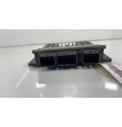 Calculateur moteur RENAULT CLIO 3