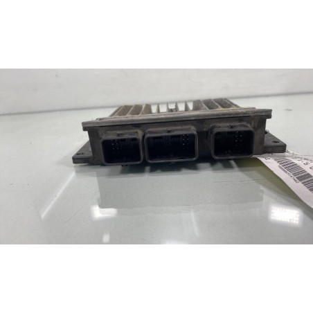 Calculateur moteur RENAULT CLIO 3