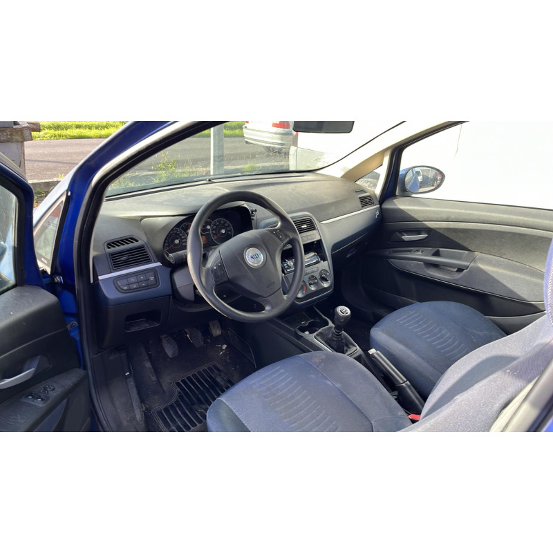 Pretensionneur de ceinture avant gauche FIAT GRANDE PUNTO Photo n°7