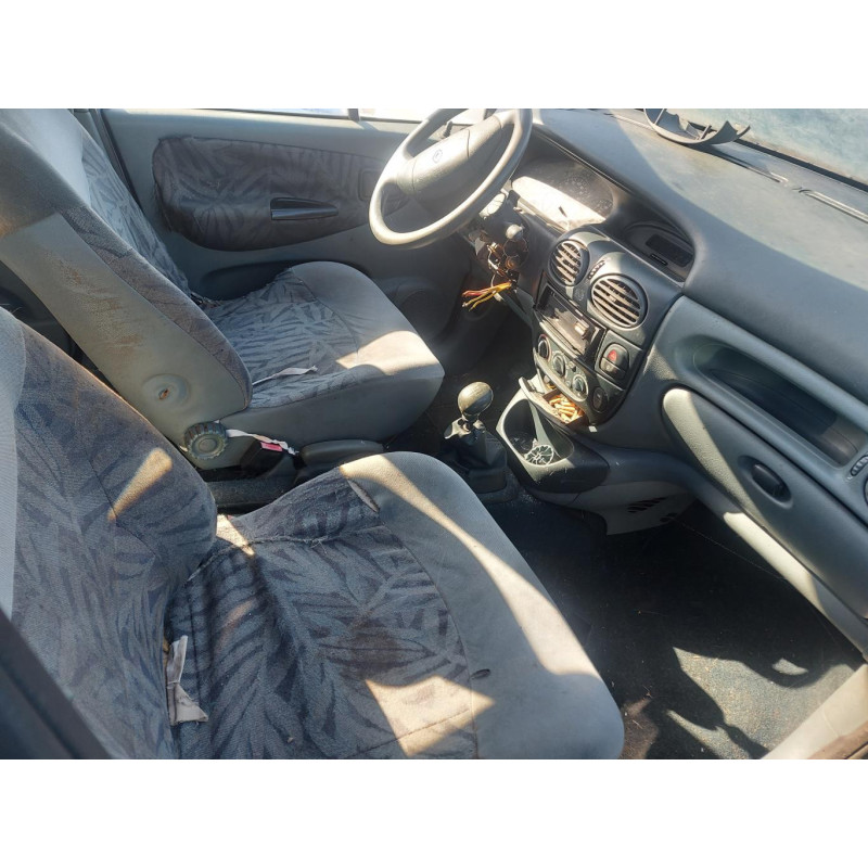 Vitre arriere gauche RENAULT SCENIC 1 Photo n°12