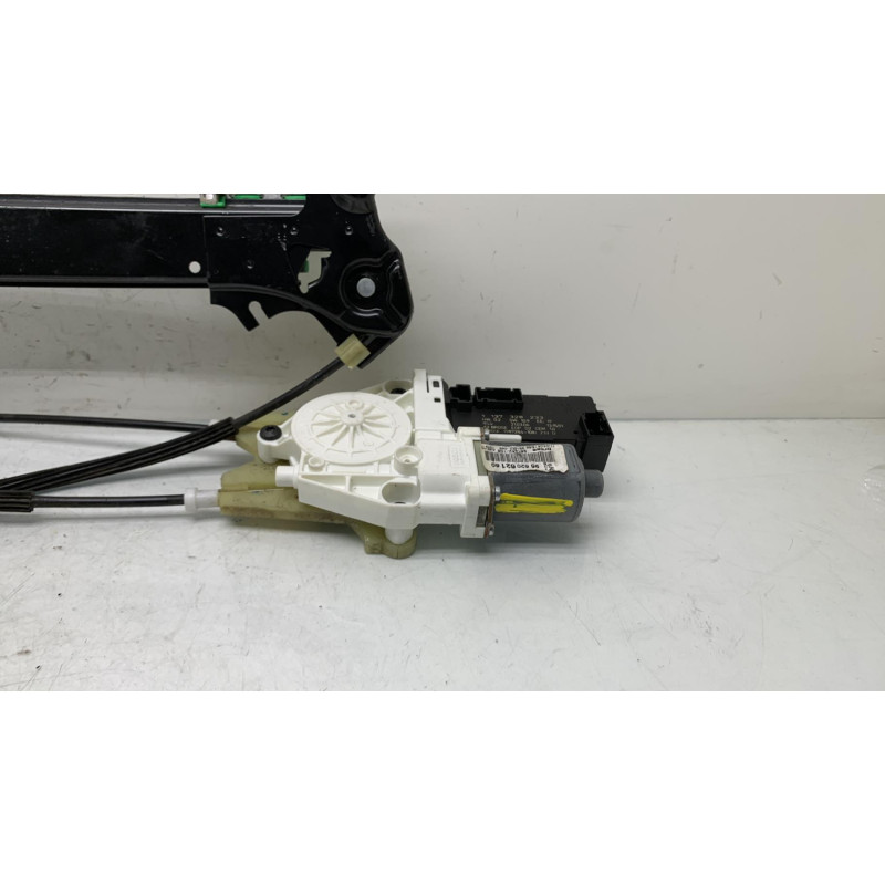 Leve vitre electrique avant droit PEUGEOT 407 Photo n°5