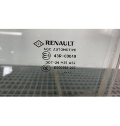 Vitre avant gauche RENAULT LAGUNA 3 Photo n°1