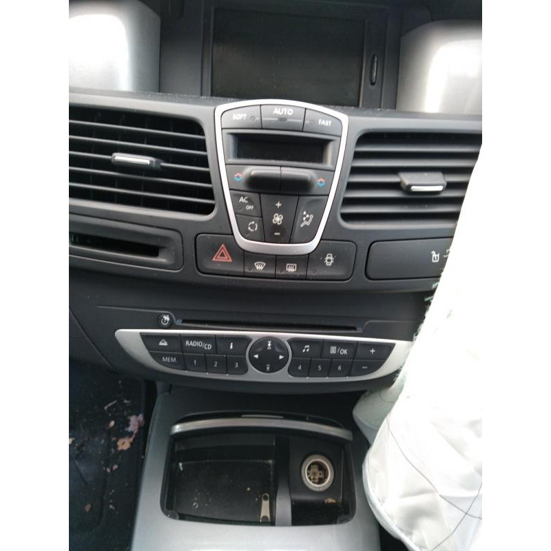 Vitre avant gauche RENAULT LAGUNA 3 Photo n°8