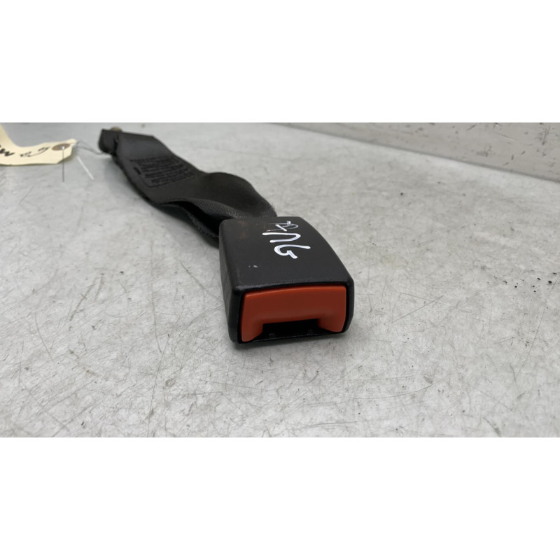 Attache ceinture arriere gauche LANCIA DELTA 3 Photo n°1