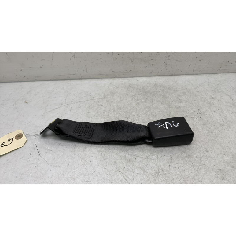 Attache ceinture arriere gauche LANCIA DELTA 3 Photo n°3