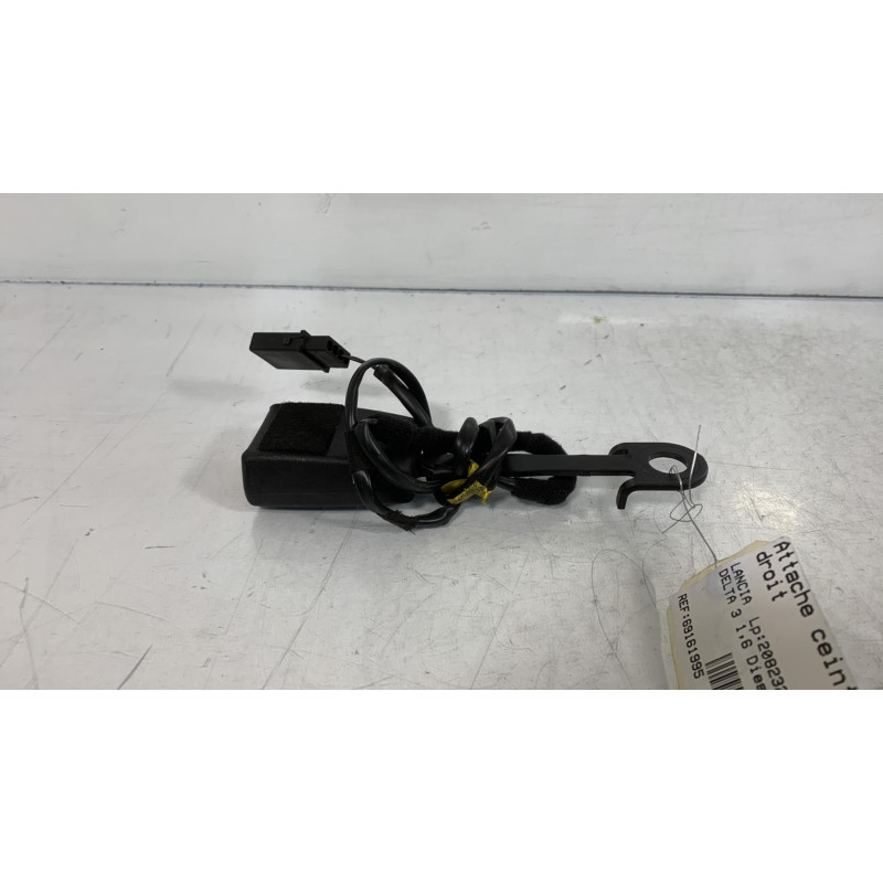 Attache ceinture avant droit LANCIA DELTA 3 Photo n°4