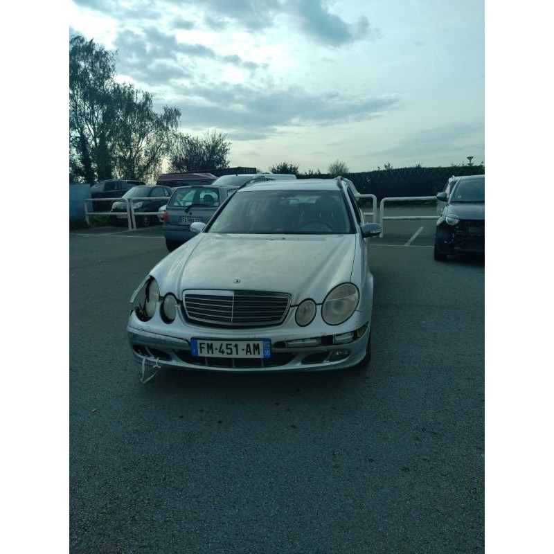 Feu arriere secondaire droit (feux) MERCEDES CLASSE E 211 Photo n°13