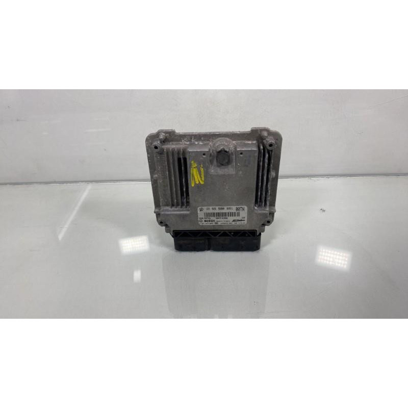 Calculateur moteur OPEL CORSA D Photo n°1