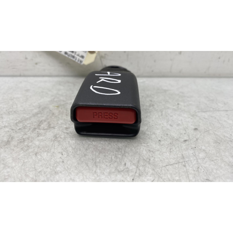 Attache ceinture arriere droit CITROEN C1 2 Photo n°2