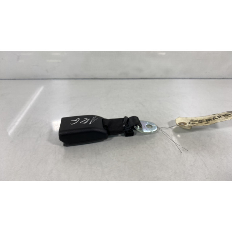 Attache ceinture arriere gauche CITROEN C1 2 Photo n°1
