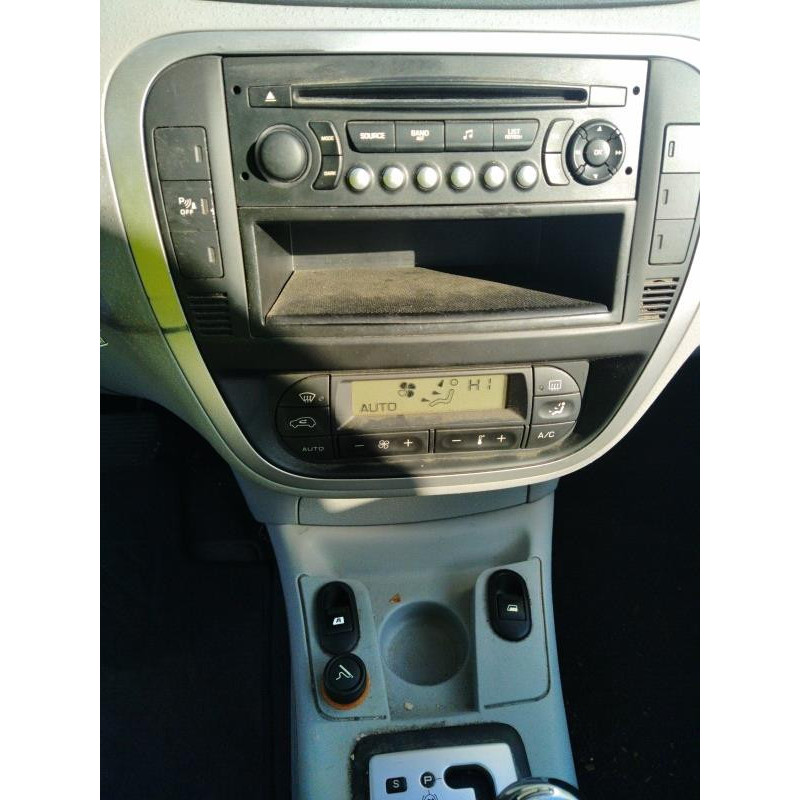 Porte avant droit CITROEN C3 1 Photo n°13