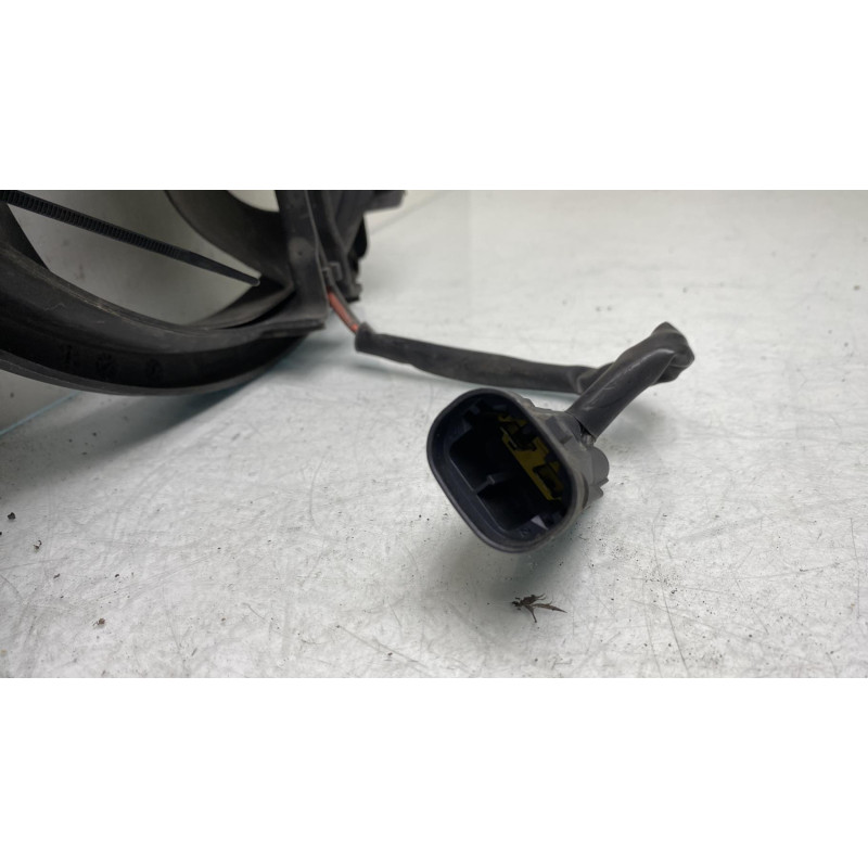 Moto ventilateur radiateur CITROEN C8 Photo n°4