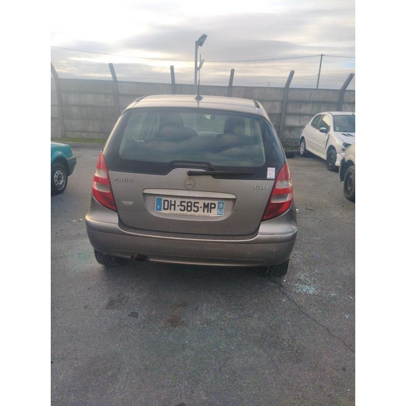 Aile avant gauche MERCEDES CLASSE A 169 Photo n°17