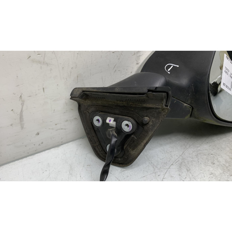 Retroviseur droit TOYOTA AURIS 1 Photo n°1