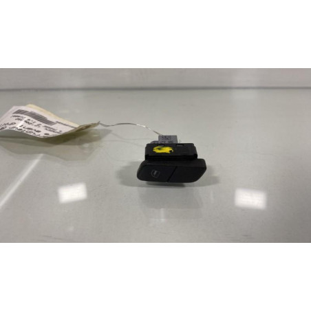 Interrupteur de leve vitre avant droit VOLKSWAGEN POLO 4
