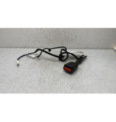Attache ceinture avant droit TOYOTA YARIS 3 Photo n°1